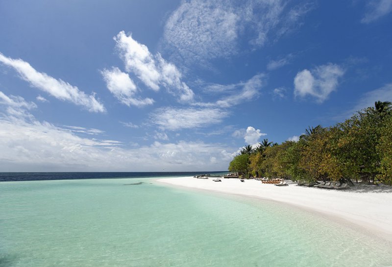 Constance Moofushi Resort Maldives