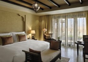 abu-dhabi-hotel-qasr-al-sarab-desert-resort-004.jpg