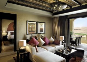 abu-dhabi-hotel-qasr-al-sarab-desert-resort-005.jpg