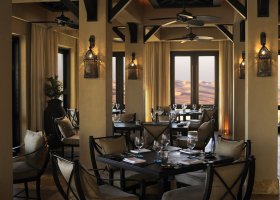 abu-dhabi-hotel-qasr-al-sarab-desert-resort-009.jpg