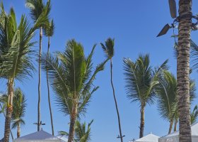 dominikanska-republika-hotel-bahia-principe-luxury-ambar-001.jpg