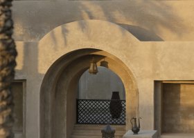 dubaj-hotel-bab-al-shams-006.jpg