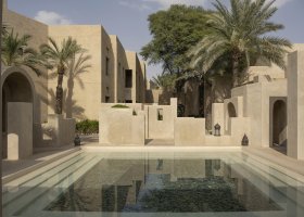 dubaj-hotel-bab-al-shams-011.jpg