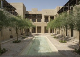dubaj-hotel-bab-al-shams-012.jpg