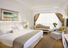 dubaj-hotel-habtoor-grand-beach-resort-spa-080.jpg