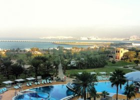 dubaj-hotel-le-royal-meridien-beach-008.jpg
