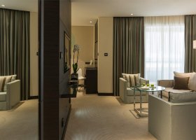 dubaj-hotel-le-royal-meridien-beach-011.jpg