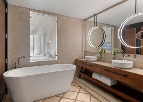 emiraty-hotel-rixos-the-palm-dubai-hotel-and-suites-455.jpg