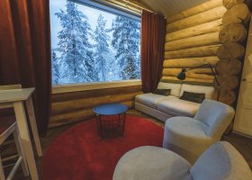 finsko-hotel-invisible-forest-lodge-027.jpg