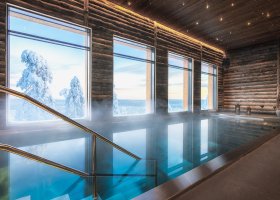 finsko-hotel-octola-private-wilderness-007.jpg