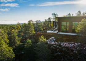 finsko-hotel-octola-private-wilderness-074.jpg