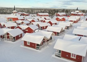 finsko-hotel-santa-claus-holiday-village-006.jpg