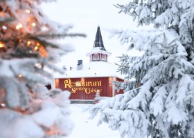 finsko-hotel-santa-claus-holiday-village-054.jpeg