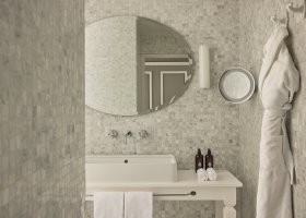 francie-hotel-como-cordeillan-bages-022.jpg