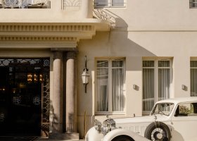 francie-hotel-les-roches-blanches-001.jpg