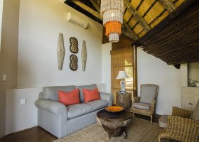 jihoafricka-republika-hotel-amakhosi-safari-lodge-022.jpg