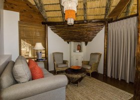 jihoafricka-republika-hotel-amakhosi-safari-lodge-026.jpg