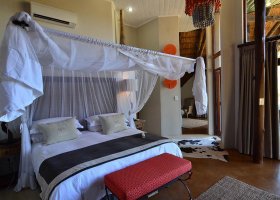 jihoafricka-republika-hotel-amakhosi-safari-lodge-034.jpg