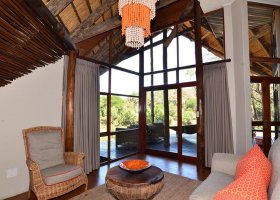 jihoafricka-republika-hotel-amakhosi-safari-lodge-039.jpg
