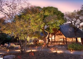 jihoafricka-republika-hotel-ngala-safari-lodge-006.jpg