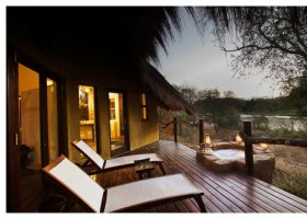 jihoafricka-republika-hotel-pondoro-game-lodge-011.jpg