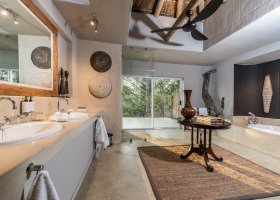 jihoafricka-republika-hotel-sabi-sabi-bush-lodge-016.jpg
