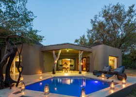jihoafricka-republika-hotel-sabi-sabi-bush-lodge-022.jpg