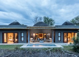 jihoafricka-republika-hotel-sabi-sabi-bush-lodge-029.jpg