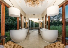 jihoafricka-republika-hotel-sabi-sabi-bush-lodge-032.jpg