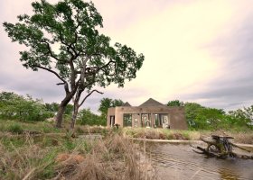 jihoafricka-republika-hotel-sabi-sabi-earth-lodge-007.jpg