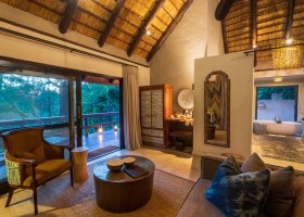 jihoafricka-republika-hotel-sabi-sabi-little-bush-camp-017.jpg