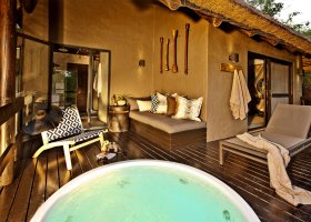 jihoafricka-republika-hotel-sabi-sabi-little-bush-camp-027.jpg