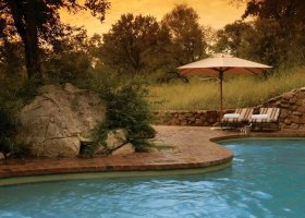 jihoafricka-republika-hotel-sabi-sabi-little-bush-camp-032.jpg