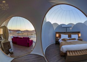 jordansko-hotel-wadi-rum-bubble-luxotel-004.jpg