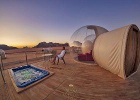 jordansko-hotel-wadi-rum-bubble-luxotel-011.jpg