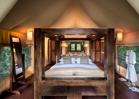 kena-hotel-beyond-kichwa-tembo-tented-camp-010.jpg