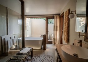 kena-hotel-hemingways-ol-seki-mara-006.jpg
