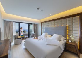 kypr-hotel-amathus-beach-hotel-072.jpg