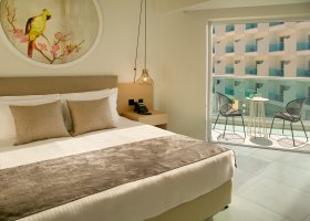 kypr-hotel-nissiblu-beach-resort-035.jpg