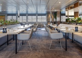 luxusni-plavby-hotel-emerald-azzura-036.jpg
