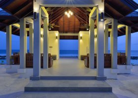 maledivy-hotel-atmosphere-kanifushi-150.jpg
