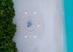 maledivy-hotel-avani-fares-maldives-021.jpg