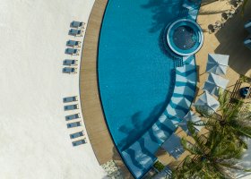 maledivy-hotel-avani-fares-maldives-034.jpg