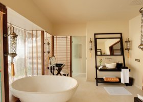 maledivy-hotel-ayada-maldives-065.jpg