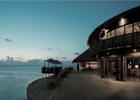 maledivy-hotel-coco-bodu-hithi-003.jpg