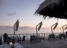 maledivy-hotel-coco-bodu-hithi-016.jpg