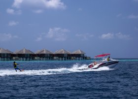 maledivy-hotel-coco-bodu-hithi-032.jpg