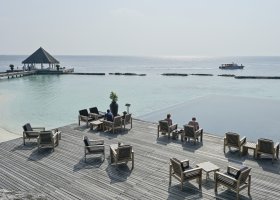 maledivy-hotel-coco-bodu-hithi-038.jpg