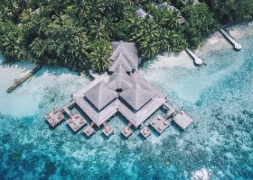 maledivy-hotel-coco-bodu-hithi-053.jpg