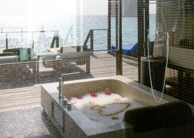 maledivy-hotel-coco-bodu-hithi-082.jpg